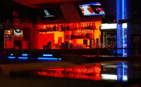 Gold Coast Bars with High Google Review Ratings