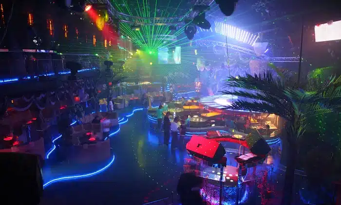 Surfers Paradise Nightclubs with High Google Review Ratings